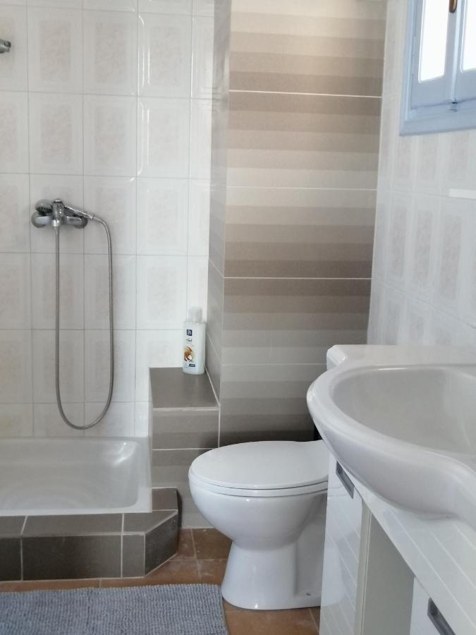 Aegina Port Apt 2-Διαμέρισμα Στο Λιμάνι Της Αίγινας 2 Exterior foto